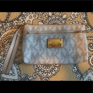 Michael Kors Wristlet